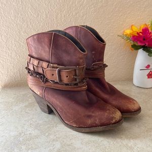 Corral Indie Spirit Ankle Boots, wooden soul. Size 10M